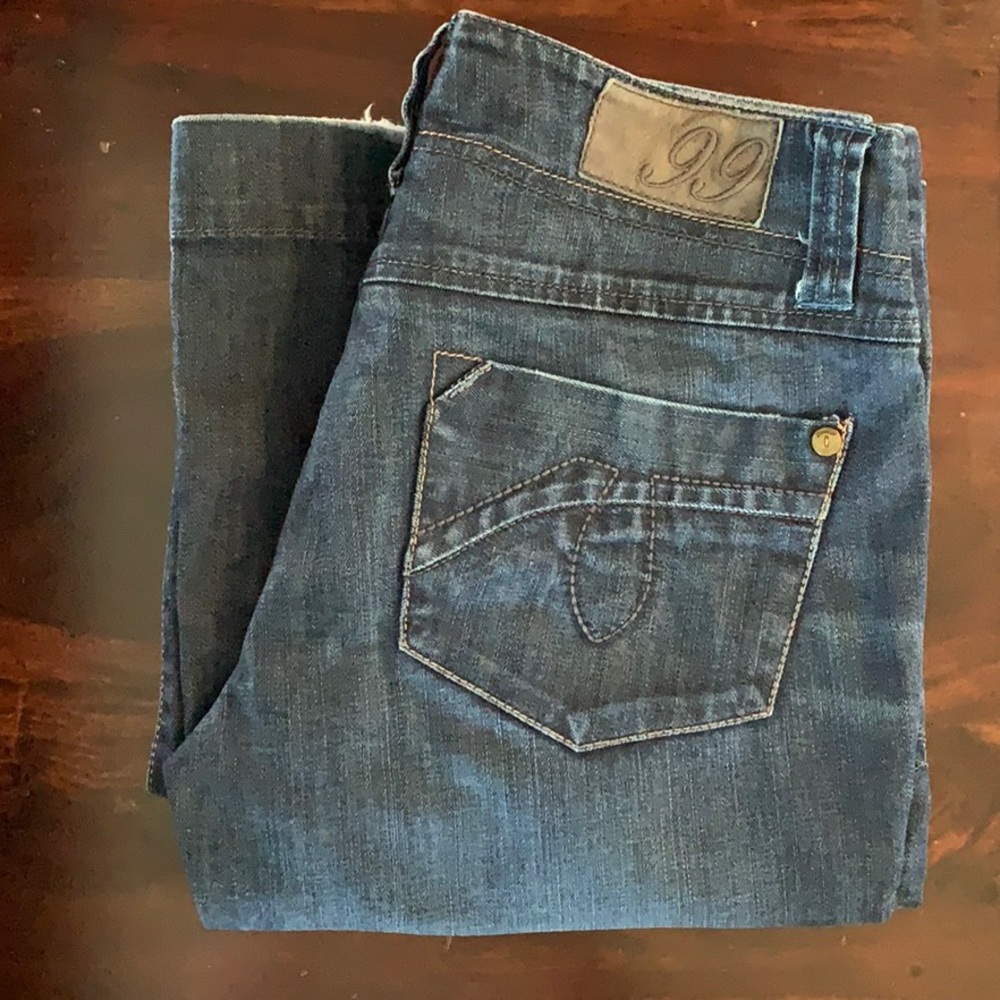 Level 99 size 25 - wide leg